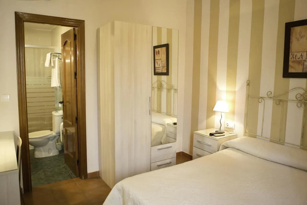 Pension Y Apartamentos El Taxi Casabermeja 0*,  Spain